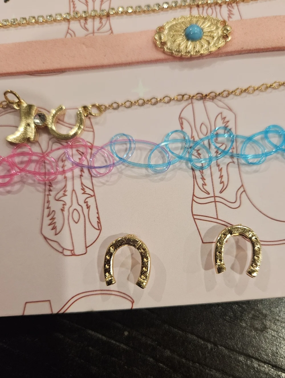 NEW Pop Trends Jewelry Set - Picture 3 of 11